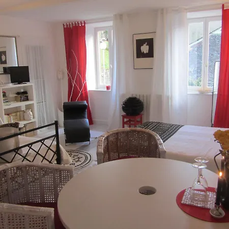 La Maison De Natasha Castillon-en-Couserans