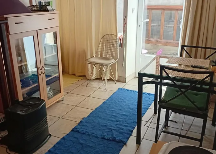 La Maison De Natasha Nocleg ze śniadaniem 3*