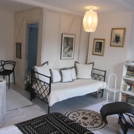 La Maison De Natasha 3*