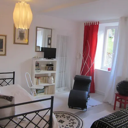 Bed & Breakfast La Maison De Natasha 3*