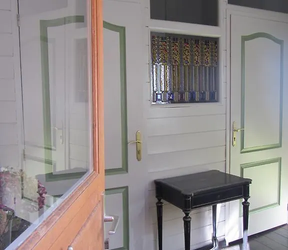 La Maison De Natasha Bed & Breakfast