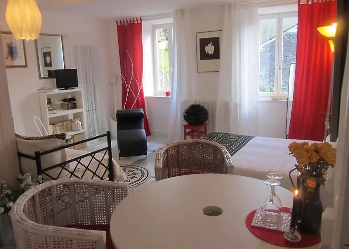 La Maison De Natasha Castillon-en-Couserans