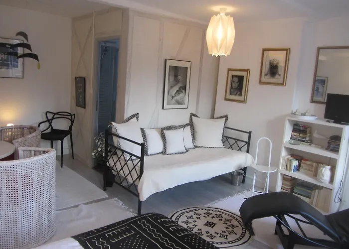 La Maison De Natasha 3*